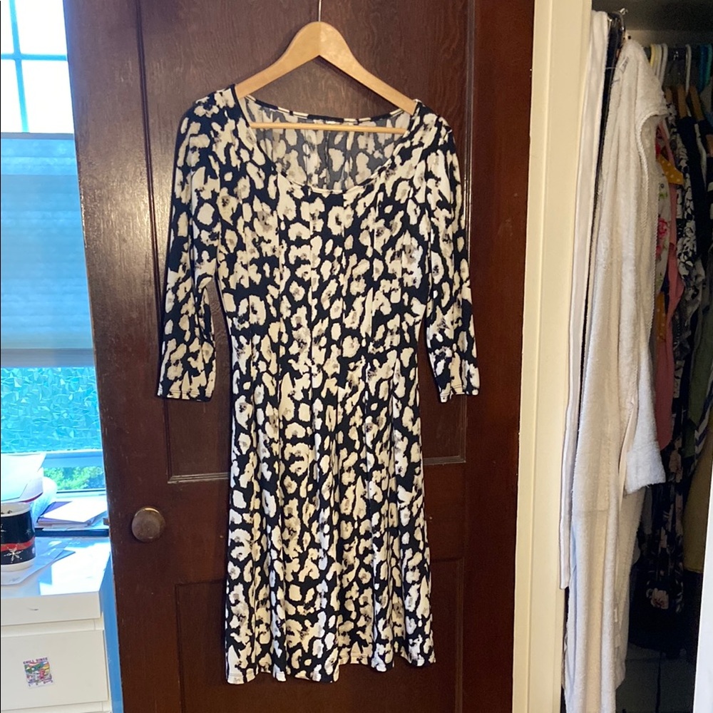 Elegant Black and Cream Dress